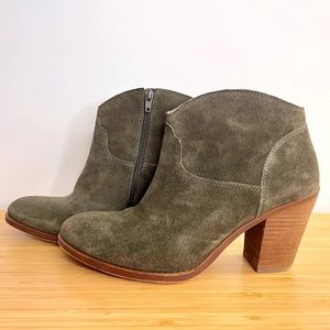 Lucky Brand Eller Leather Booties Olive Dusty Green Suede Size 12 US Women